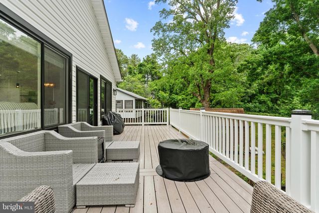181 HAULOVER DR, Montross, VA 22520