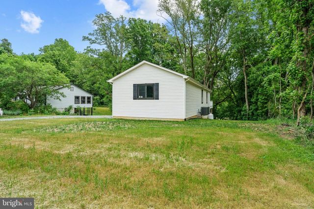 181 HAULOVER DR, Montross, VA 22520