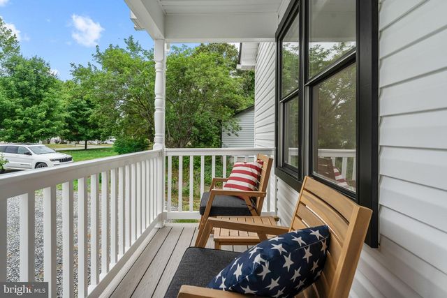 181 HAULOVER DR, Montross, VA 22520