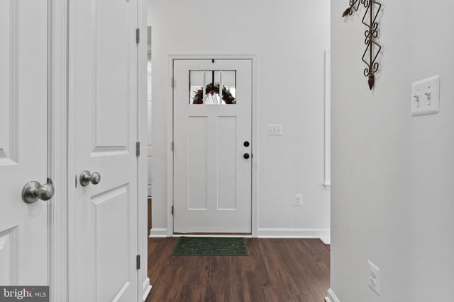 181 HAULOVER DR, Montross, VA 22520