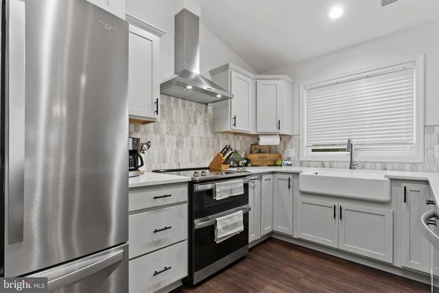 181 HAULOVER DR, Montross, VA 22520