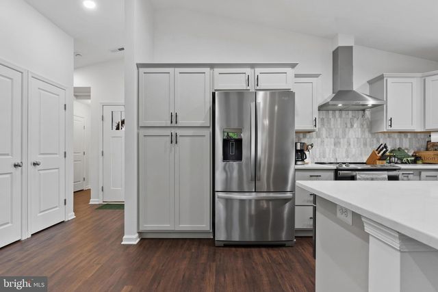 181 HAULOVER DR, Montross, VA 22520