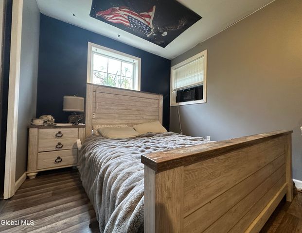 273 Gansevoort Road, Moreau, NY 12831