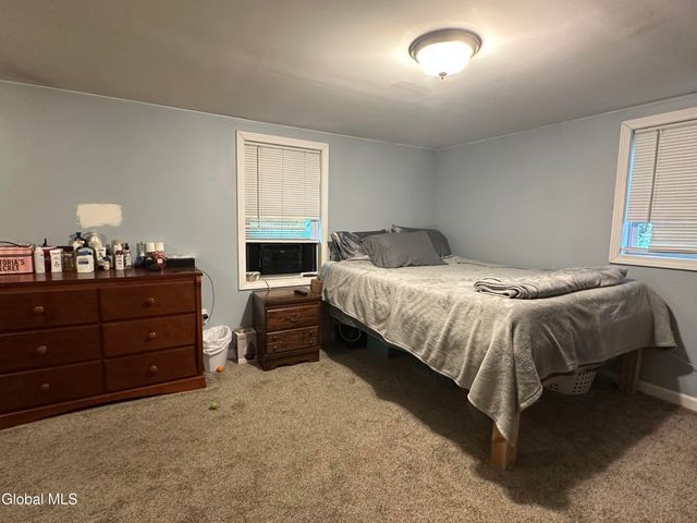 273 Gansevoort Road, Moreau, NY 12831