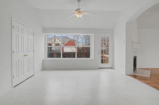 424 Autumn Park, Fort Worth, TX 76140