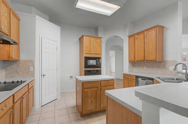 424 Autumn Park, Fort Worth, TX 76140