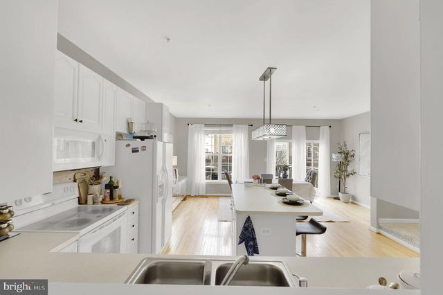 1949 FIELDSTONE WAY, Frederick, MD 21702