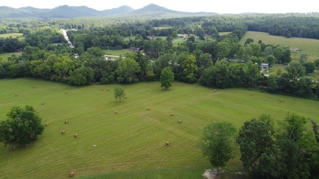 739. Old State Hwy 11, Jeffersonville, KY 40337