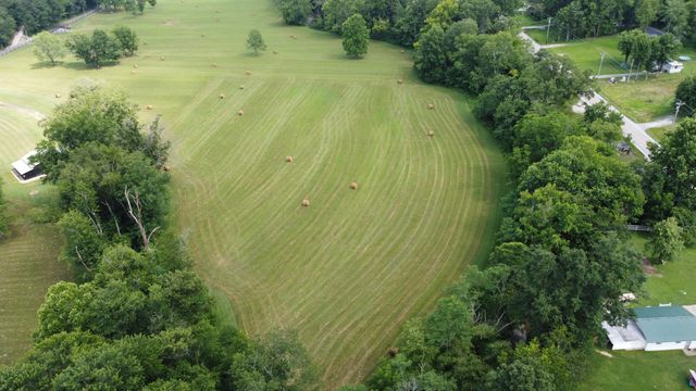 739. Old State Hwy 11, Jeffersonville, KY 40337