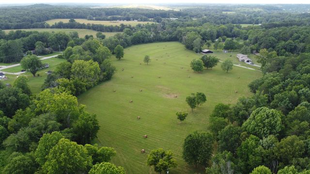 739. Old State Hwy 11, Jeffersonville, KY 40337