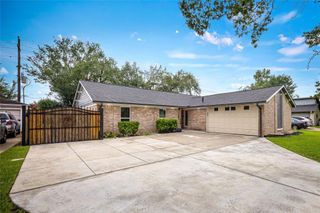 6822 Escondido Drive, Houston, TX 77083