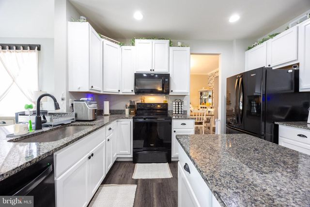 253 TWAIN ST, Gerrardstown, WV 25420