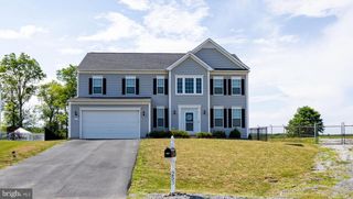 253 TWAIN ST, Gerrardstown, WV 25420