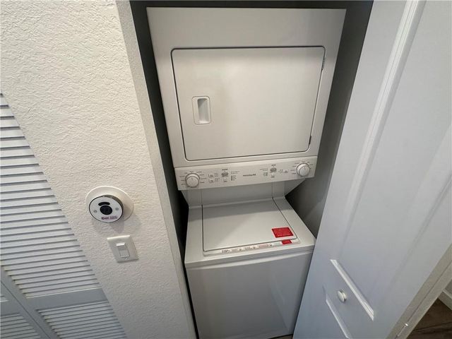 377 NE 208th Terrace 377, Miami, FL 33179