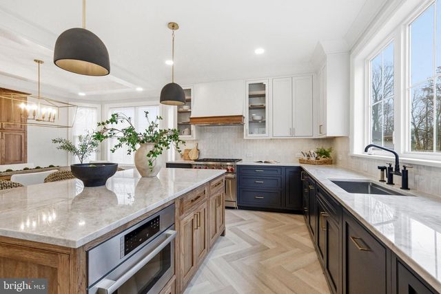 110 AVONDALE AVE., Haddonfield, NJ 08033