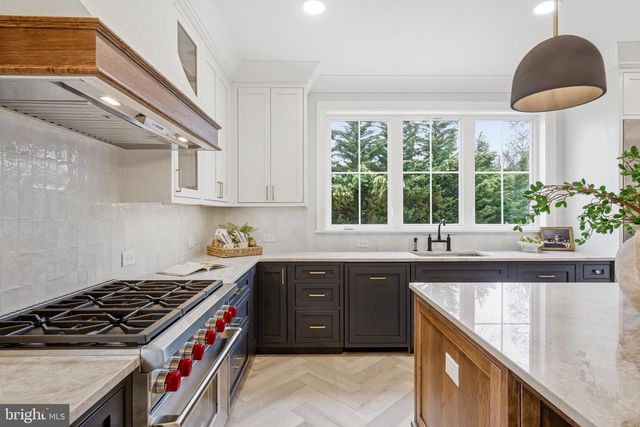 110 AVONDALE AVE., Haddonfield, NJ 08033