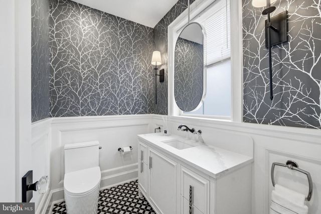 110 AVONDALE AVE., Haddonfield, NJ 08033