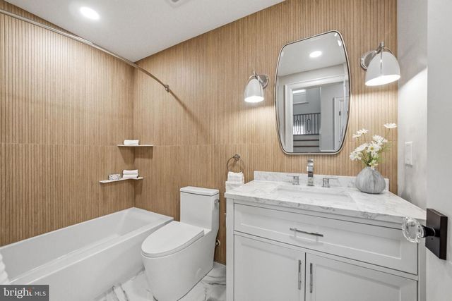 110 AVONDALE AVE., Haddonfield, NJ 08033