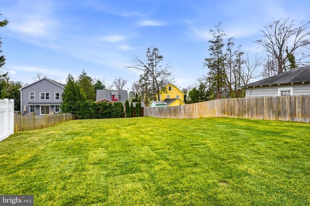 110 AVONDALE AVE., Haddonfield, NJ 08033