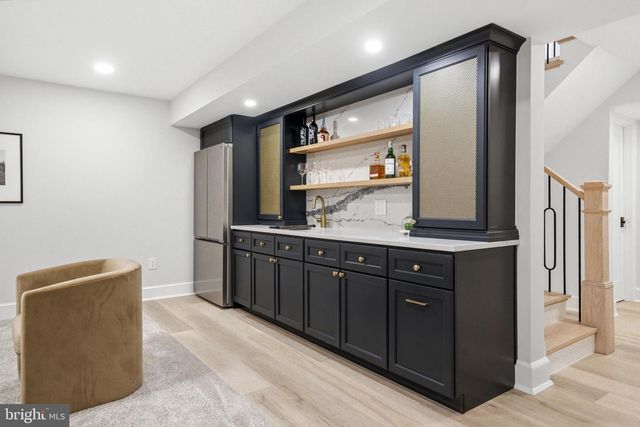 110 AVONDALE AVE., Haddonfield, NJ 08033