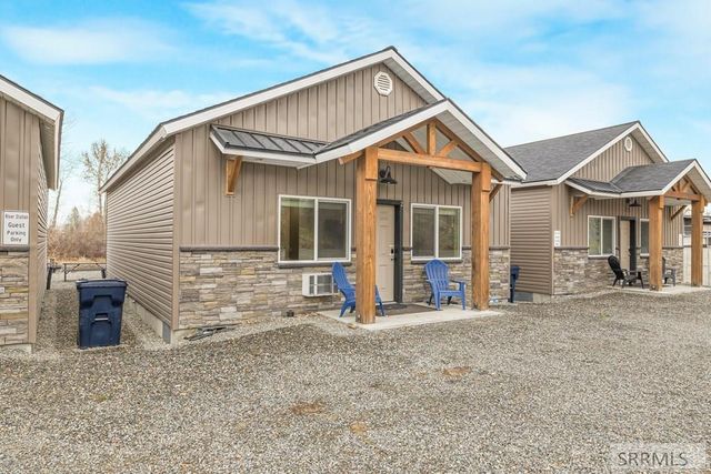 315 Riverfront Drive, Salmon, ID 83467