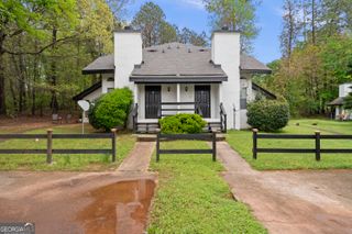 8506 Pineland Drive, Jonesboro, GA 30238