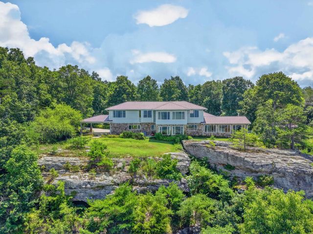 1981 Porch Rock Road, Pikeville, TN 37367