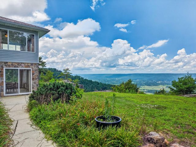 1981 Porch Rock Road, Pikeville, TN 37367