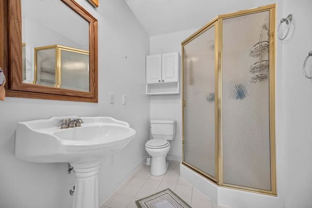 1981 Porch Rock Road, Pikeville, TN 37367