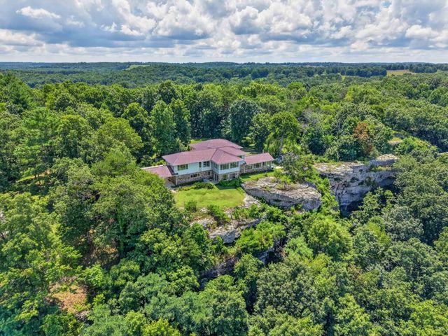 1981 Porch Rock Road, Pikeville, TN 37367