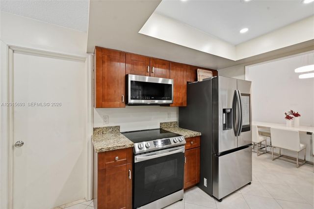 8972 SW 8th St, Boca Raton, FL 33433