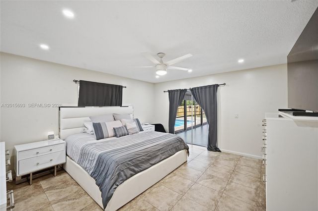 8972 SW 8th St, Boca Raton, FL 33433