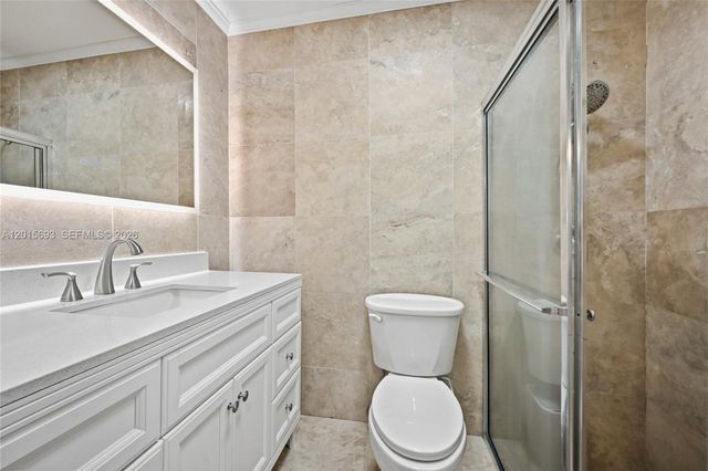 8972 SW 8th St, Boca Raton, FL 33433