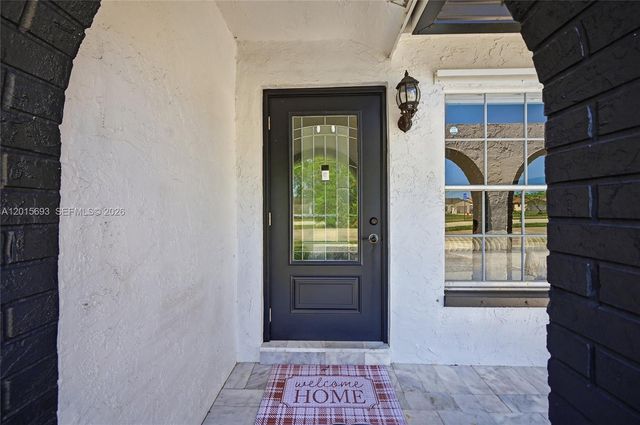 8972 SW 8th St, Boca Raton, FL 33433