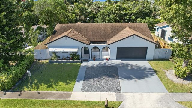 8972 SW 8th St, Boca Raton, FL 33433