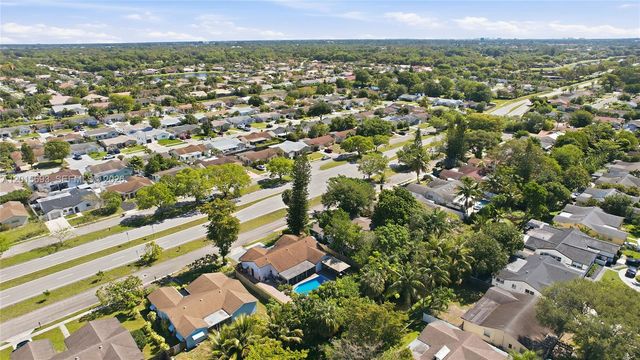 8972 SW 8th St, Boca Raton, FL 33433