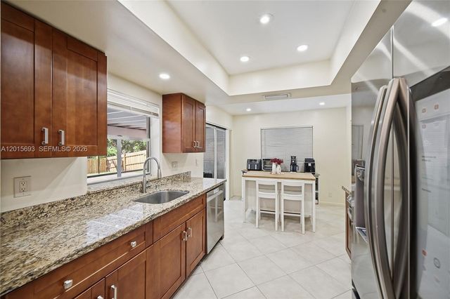 8972 SW 8th St, Boca Raton, FL 33433