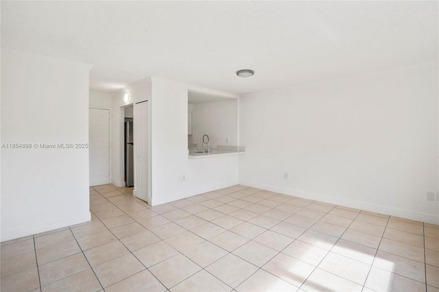 11098 SW 107th St 104, Miami, FL 33176