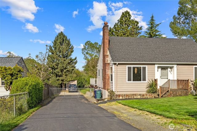 9334 E B Street, Tacoma, WA 98445