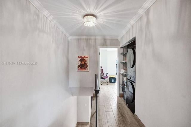 16478 NE 27th Pl 34, Eastern Shores, FL 33160