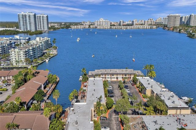 16478 NE 27th Pl 34, Eastern Shores, FL 33160