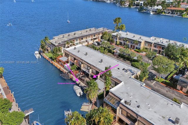 16478 NE 27th Pl 34, Eastern Shores, FL 33160