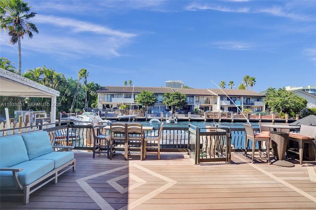 16478 NE 27th Pl 34, Eastern Shores, FL 33160