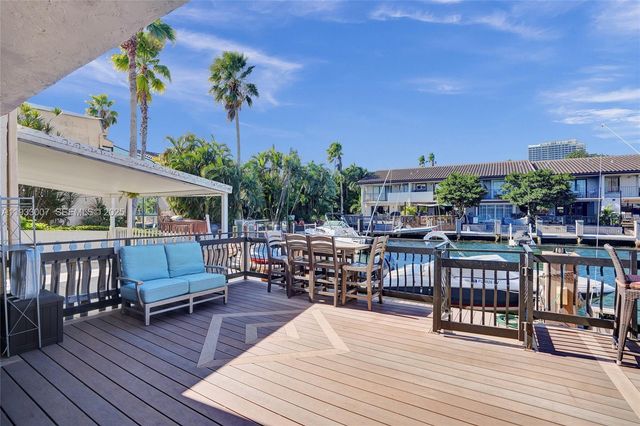 16478 NE 27th Pl 34, Eastern Shores, FL 33160