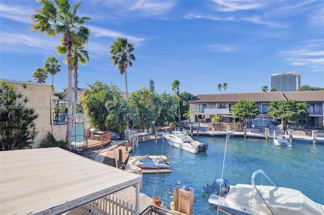 16478 NE 27th Pl 34, Eastern Shores, FL 33160