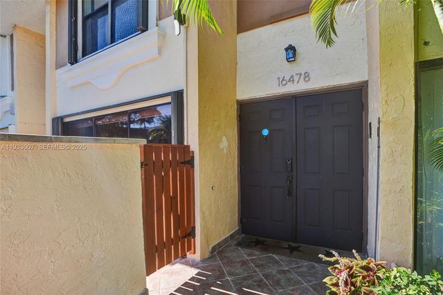 16478 NE 27th Pl 34, Eastern Shores, FL 33160