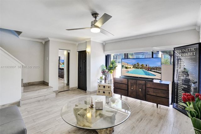 16478 NE 27th Pl 34, Eastern Shores, FL 33160