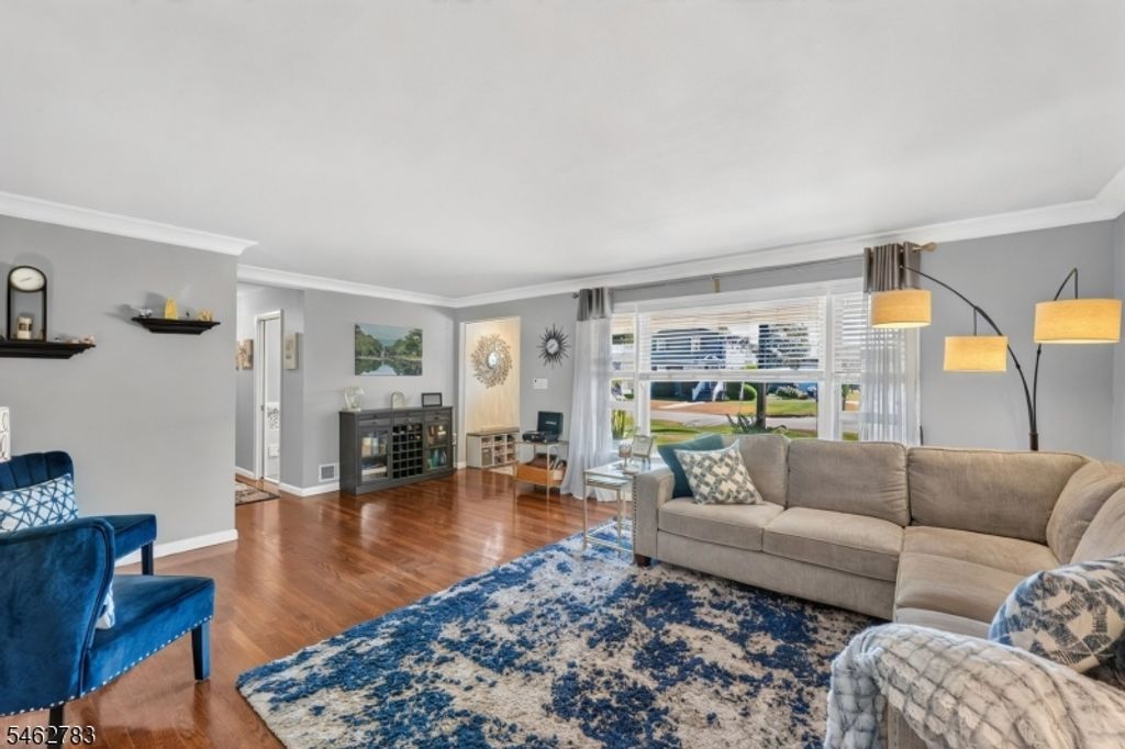 704 3Rd St, Dunellen Boro, NJ 08812 — photo 5