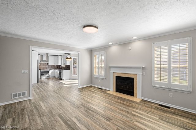 1267 Bell Court, Elyria, OH 44035