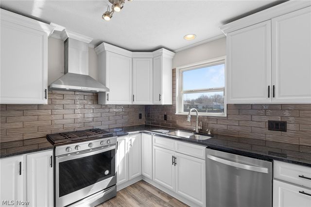 1267 Bell Court, Elyria, OH 44035